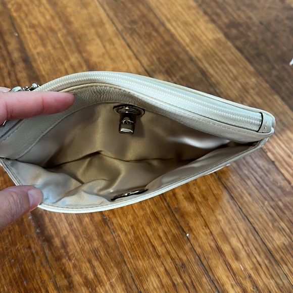 Coach White Pearl Leather Wristlet - Picture 3 of 8